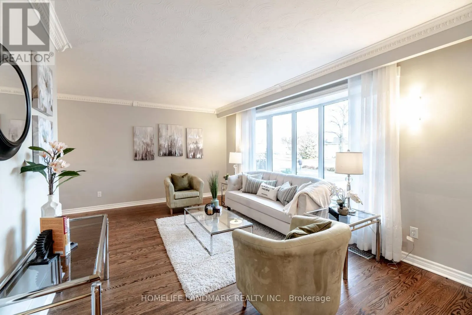 UPPER - 640 NETHERTON CRESCENT