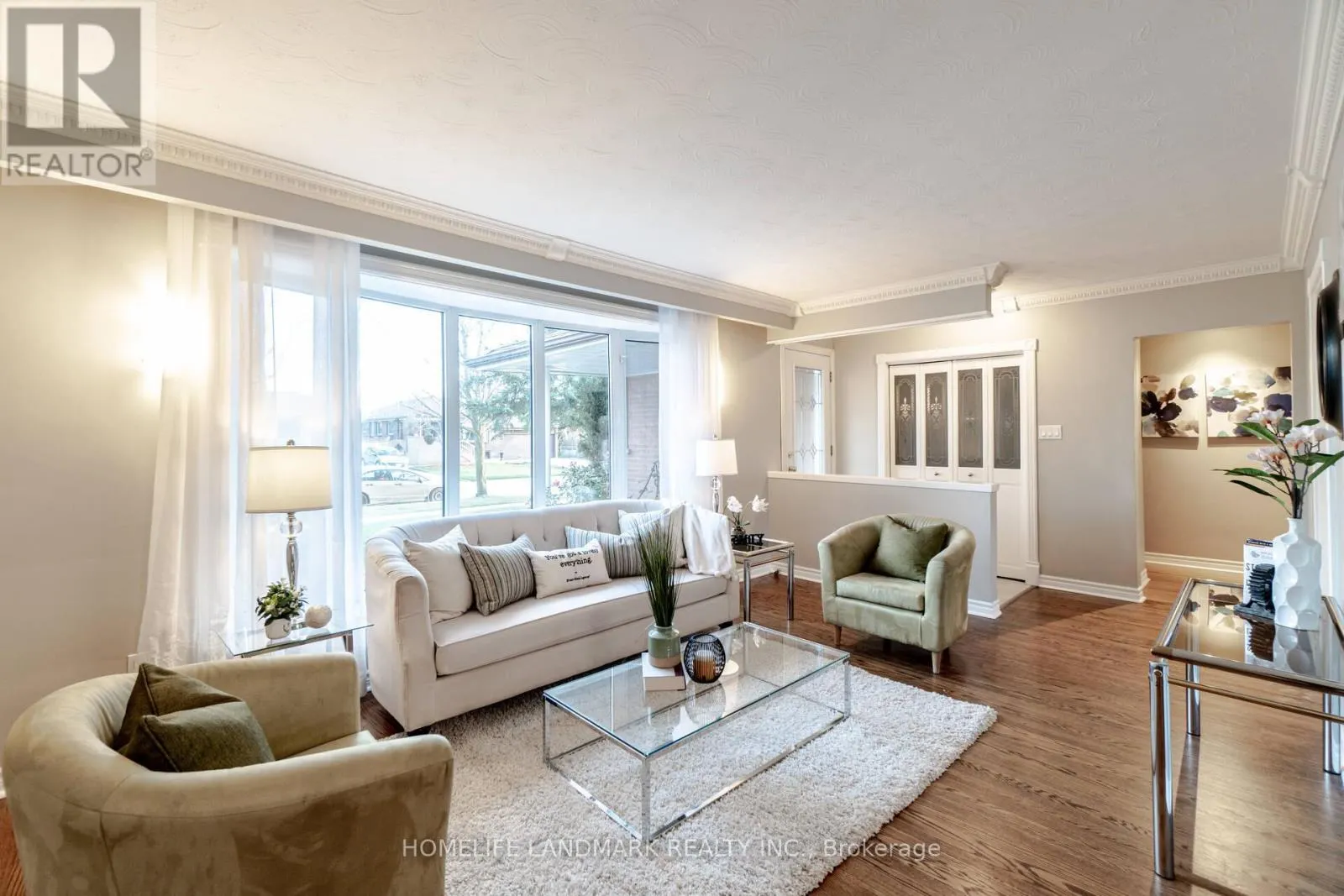 UPPER - 640 NETHERTON CRESCENT