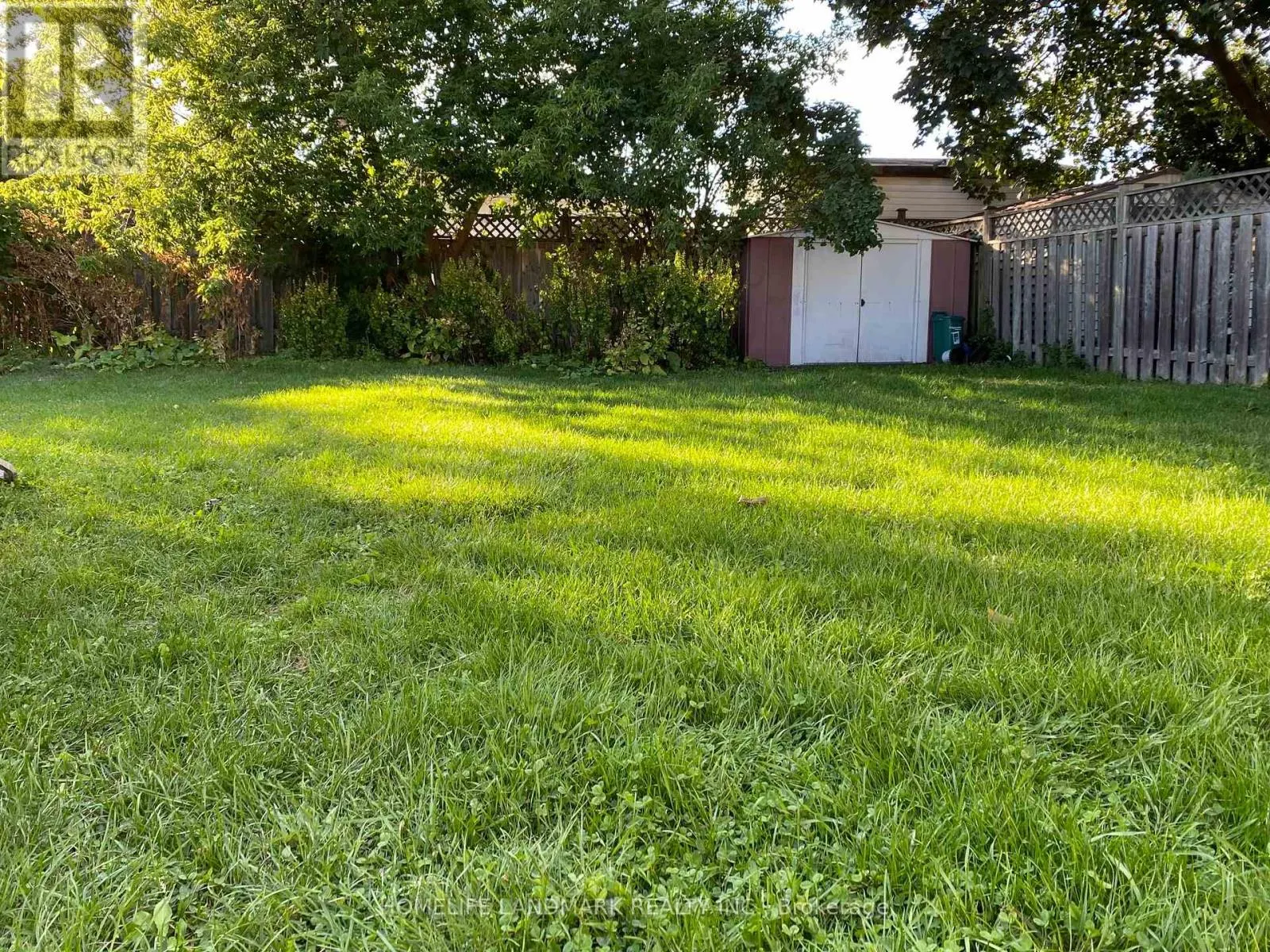 UPPER - 640 NETHERTON CRESCENT