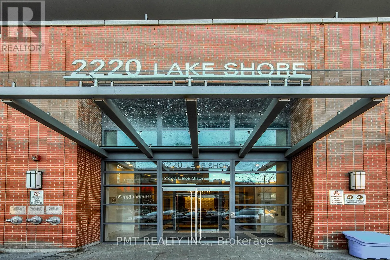3902 - 2220 LAKE SHORE BOULEVARD W