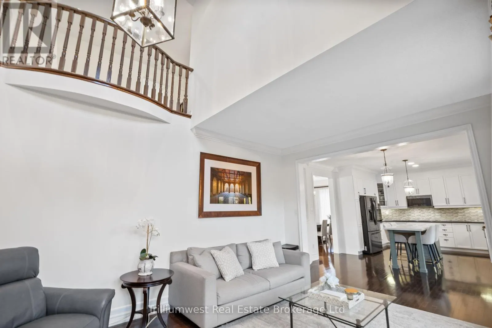 227 BEECHTREE CRESCENT