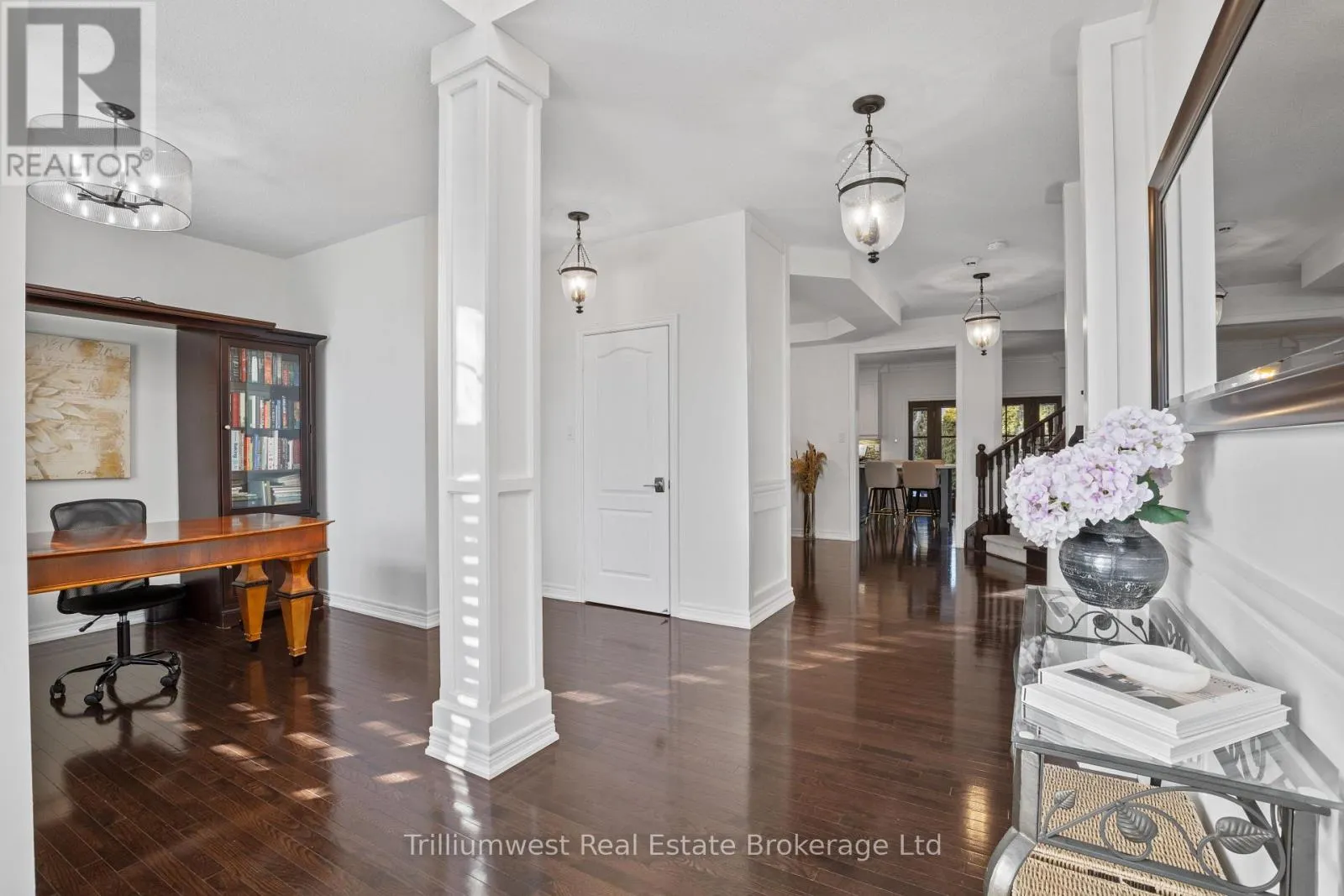 227 BEECHTREE CRESCENT