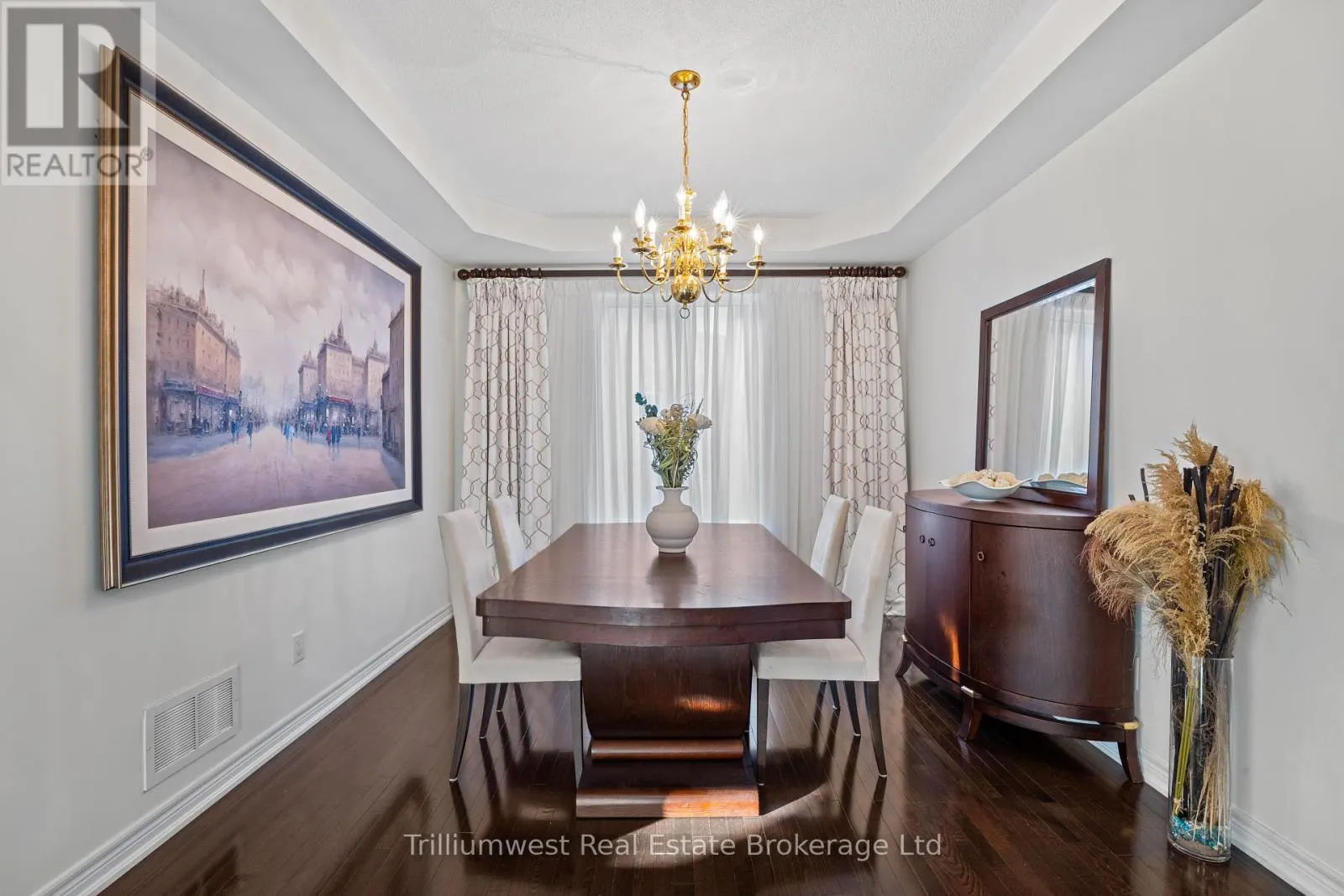 227 BEECHTREE CRESCENT