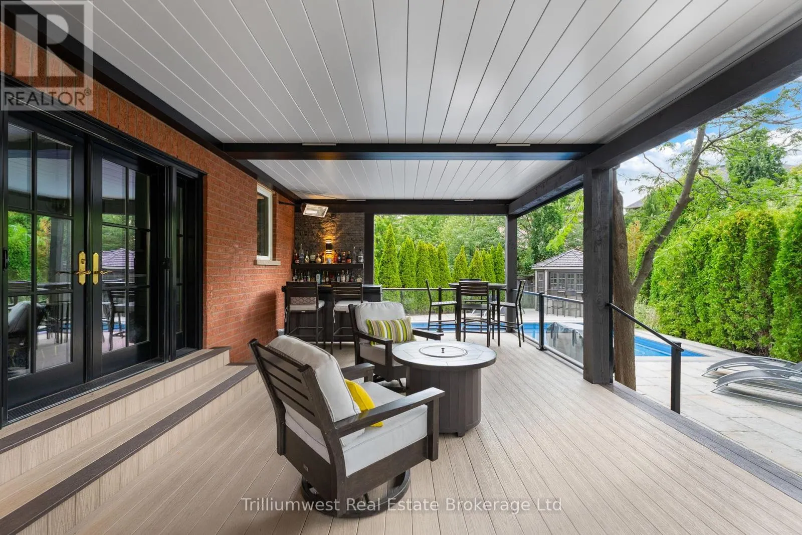 227 BEECHTREE CRESCENT