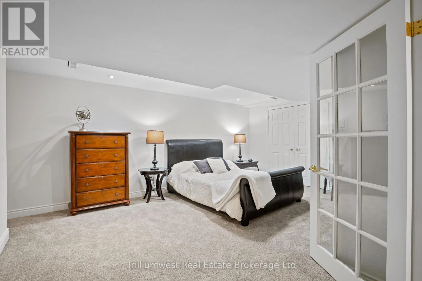 227 BEECHTREE CRESCENT