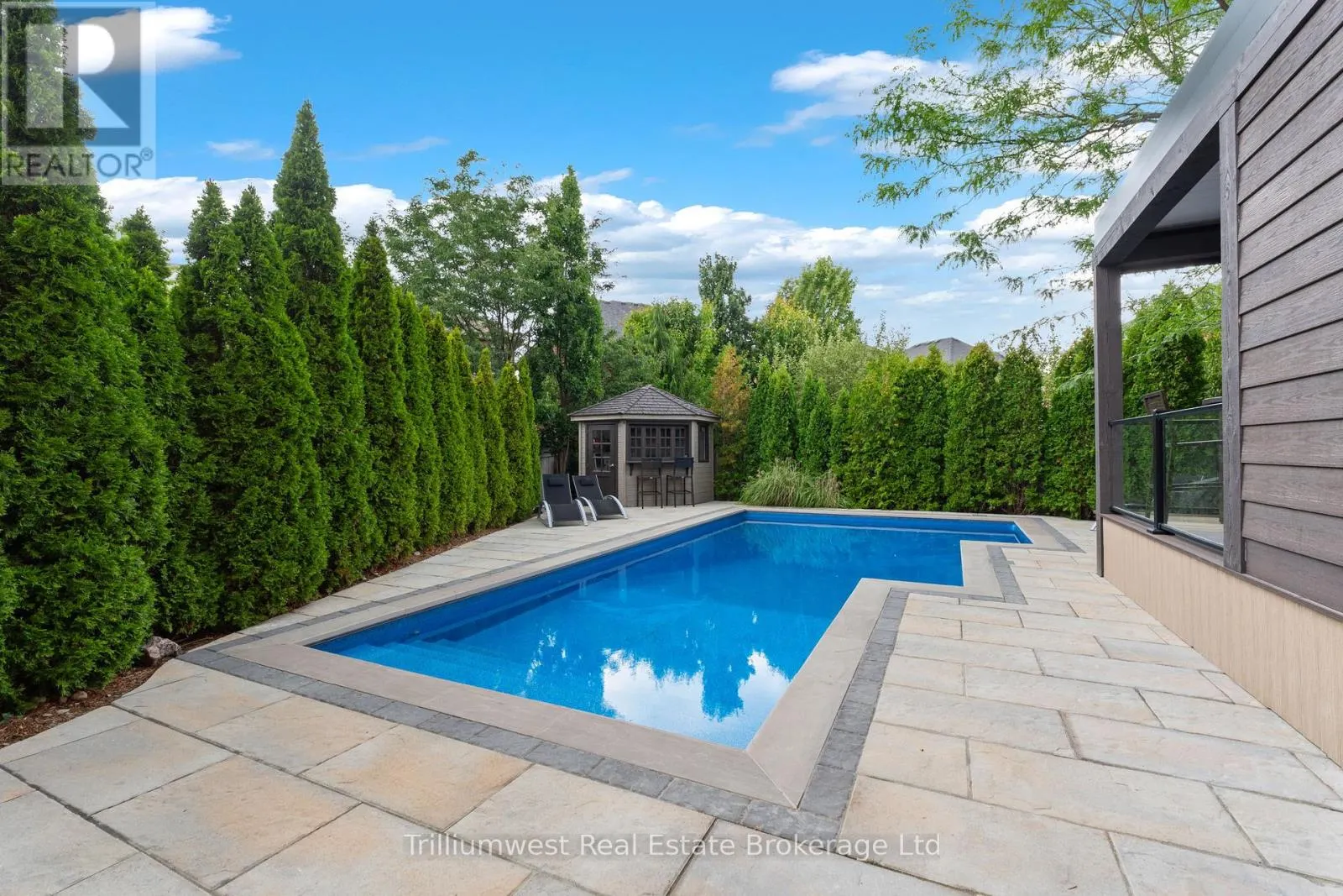 227 BEECHTREE CRESCENT