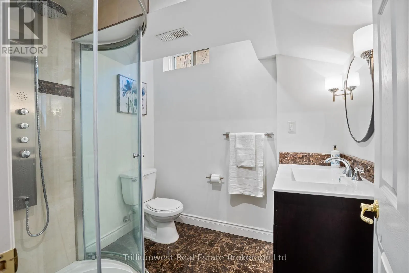 227 BEECHTREE CRESCENT