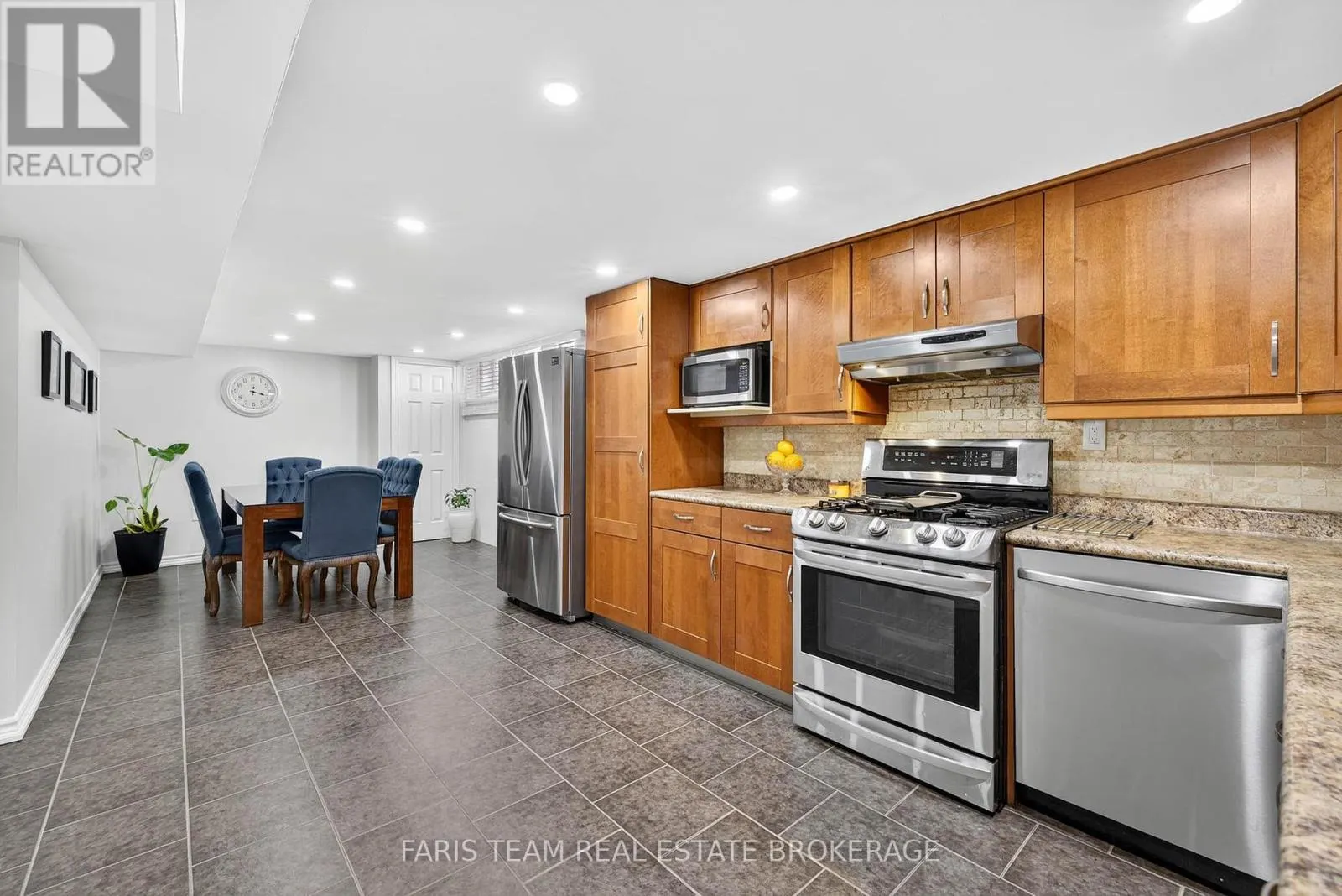 38 COLLINGDALE ROAD