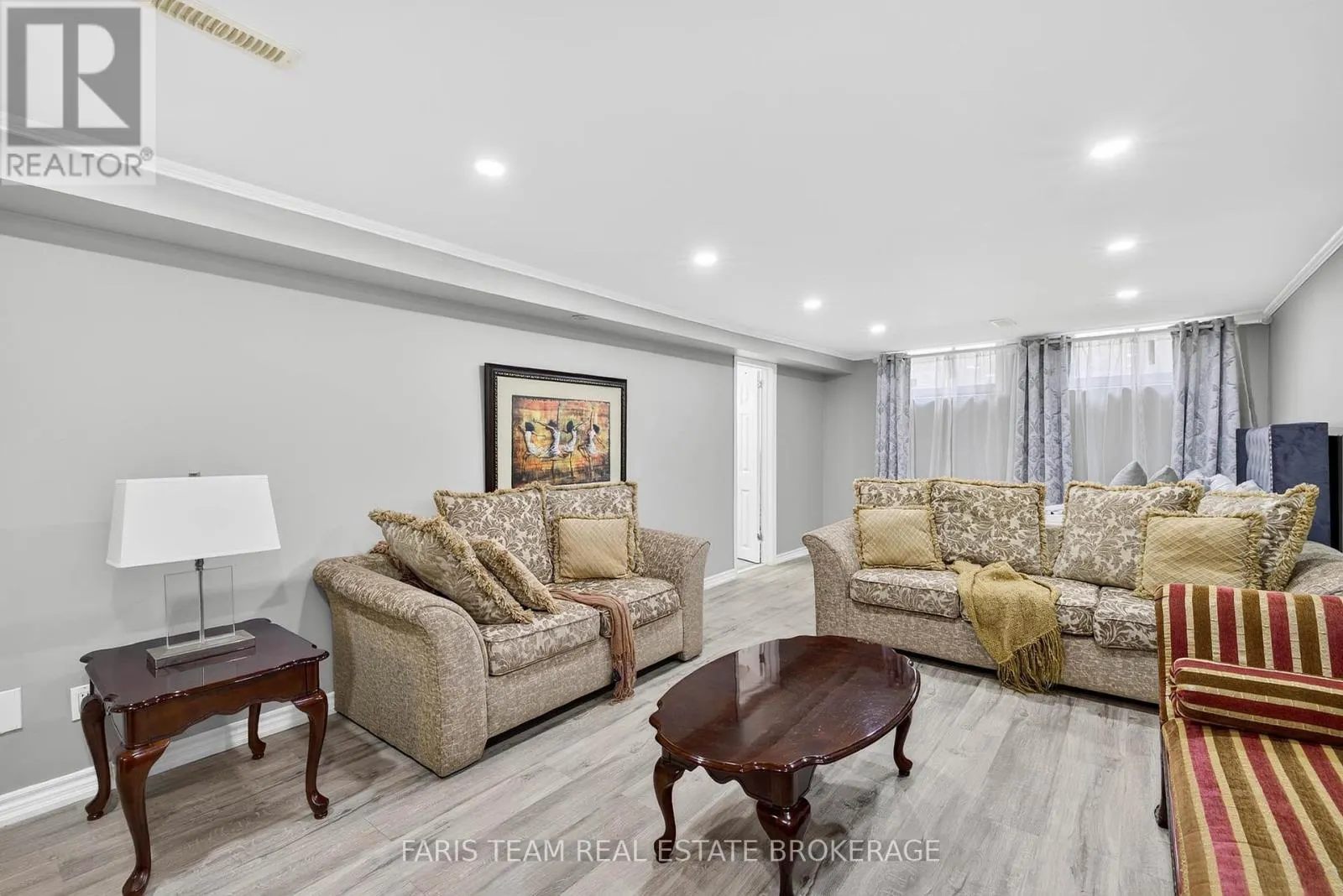 38 COLLINGDALE ROAD