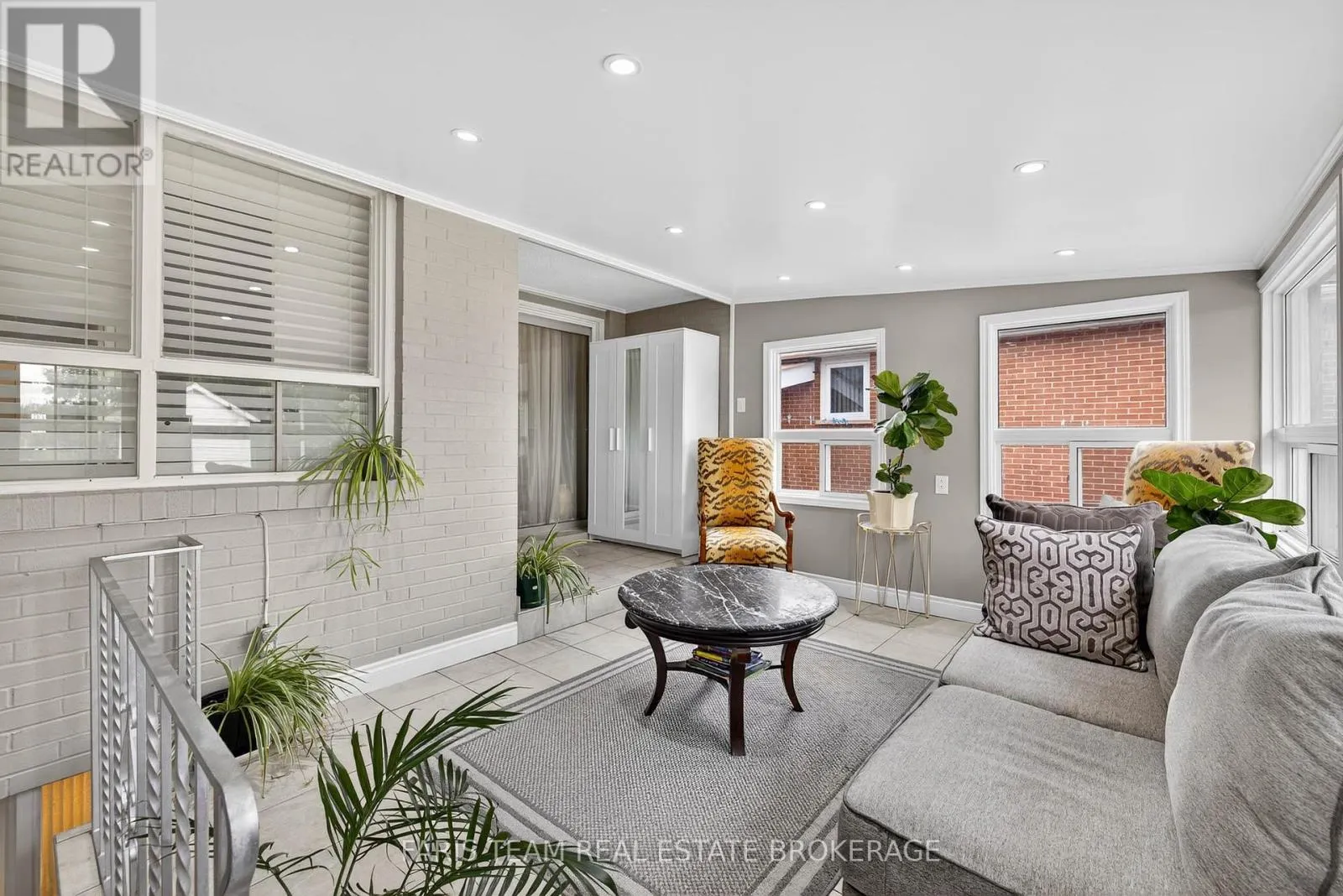 38 COLLINGDALE ROAD