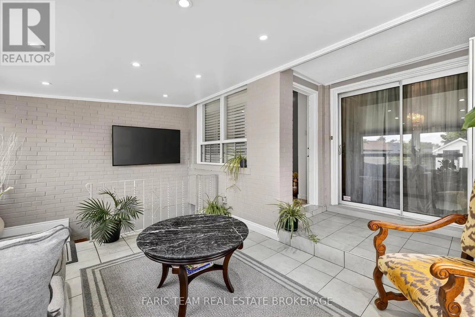38 COLLINGDALE ROAD