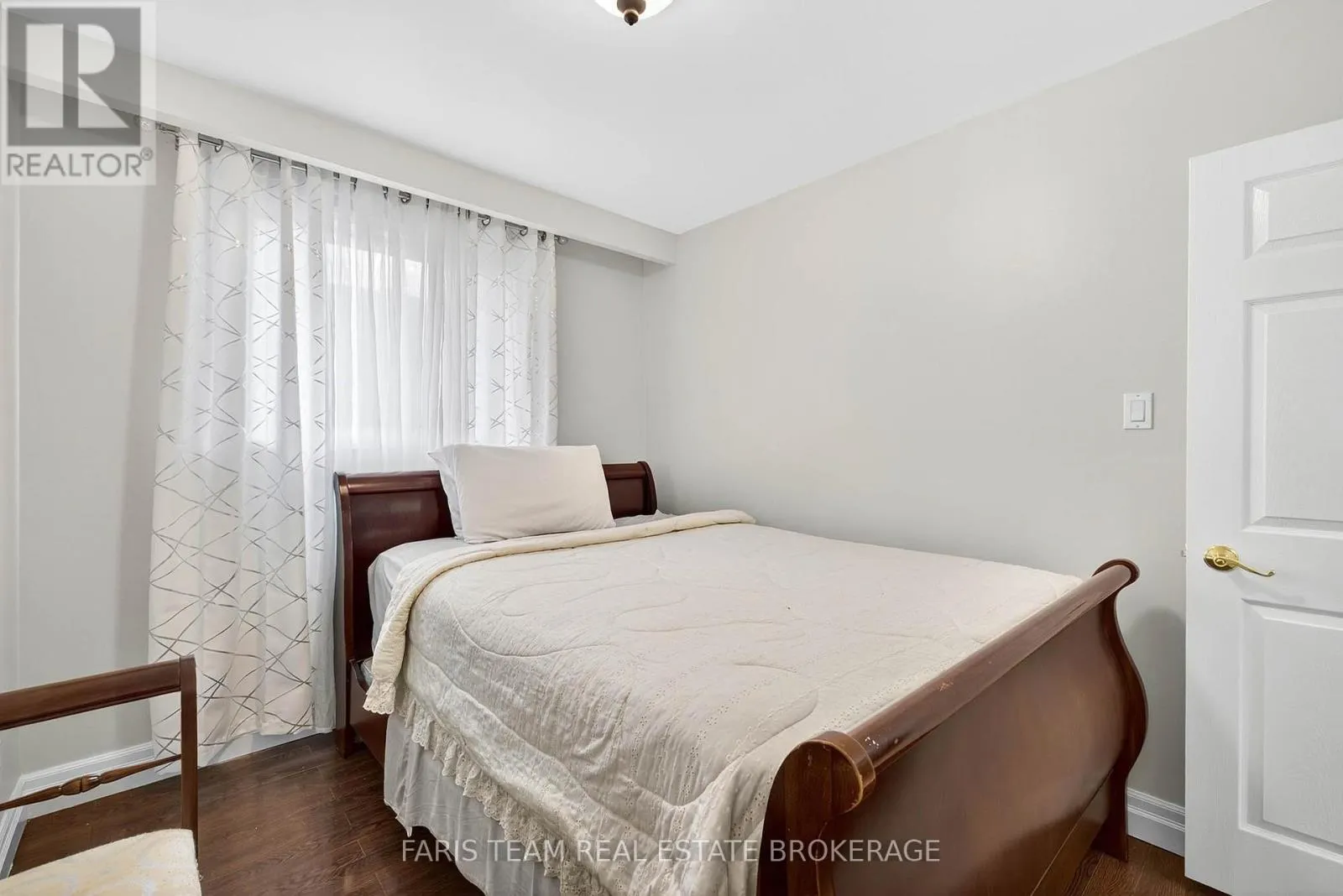 38 COLLINGDALE ROAD