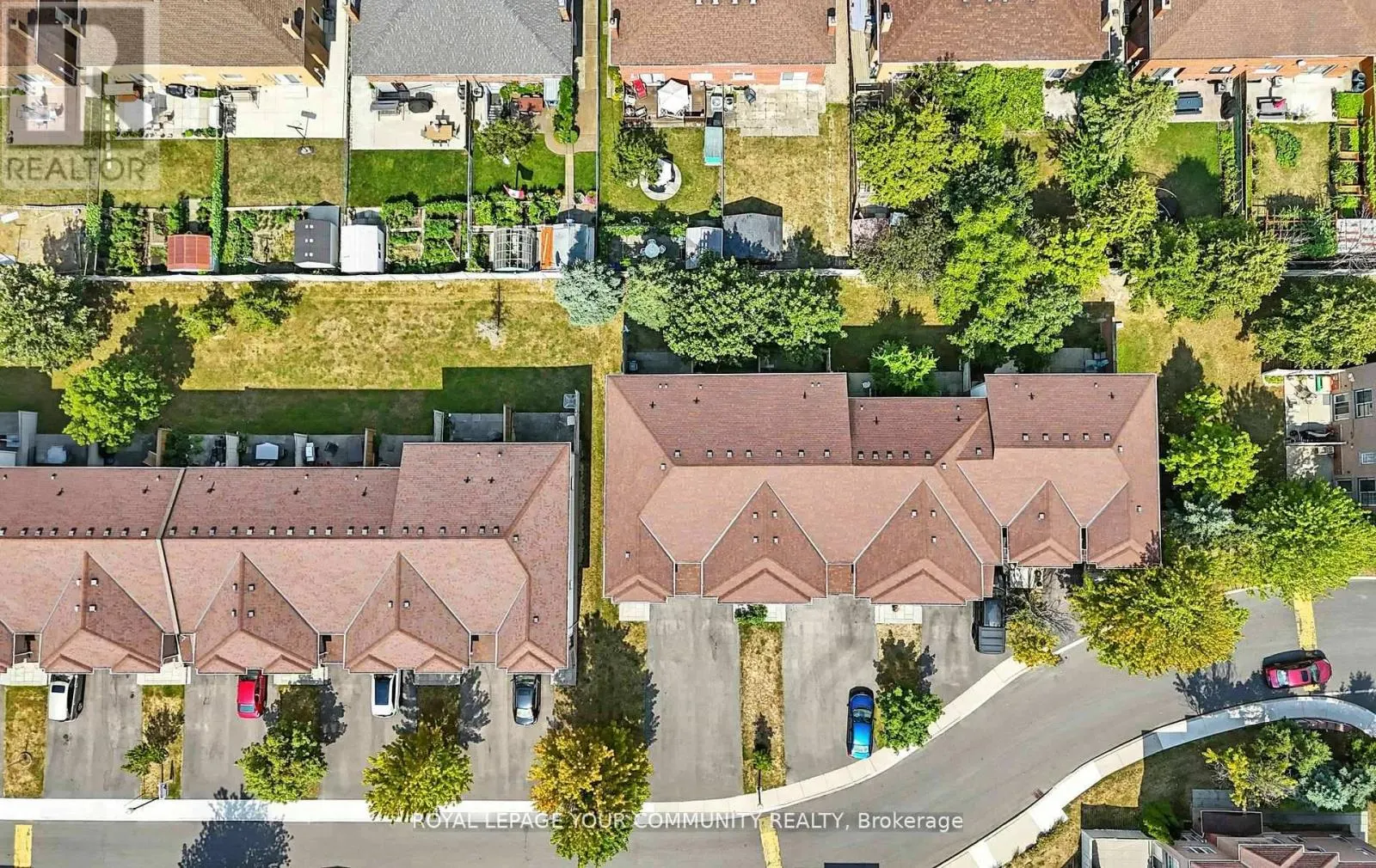 17 - 3020 CEDARGLEN GATE