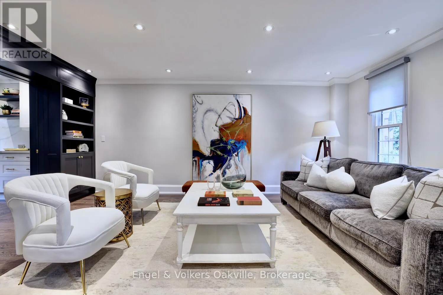 262 VINOVA COURT
