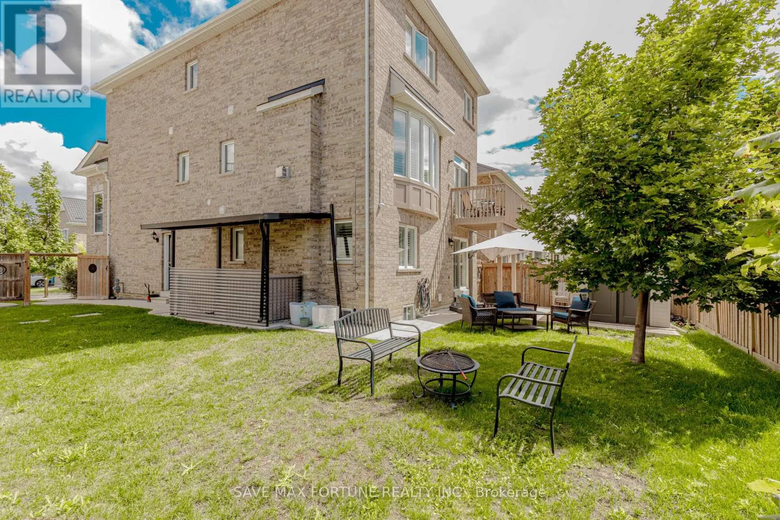16 BERRYFIELD WAY NE