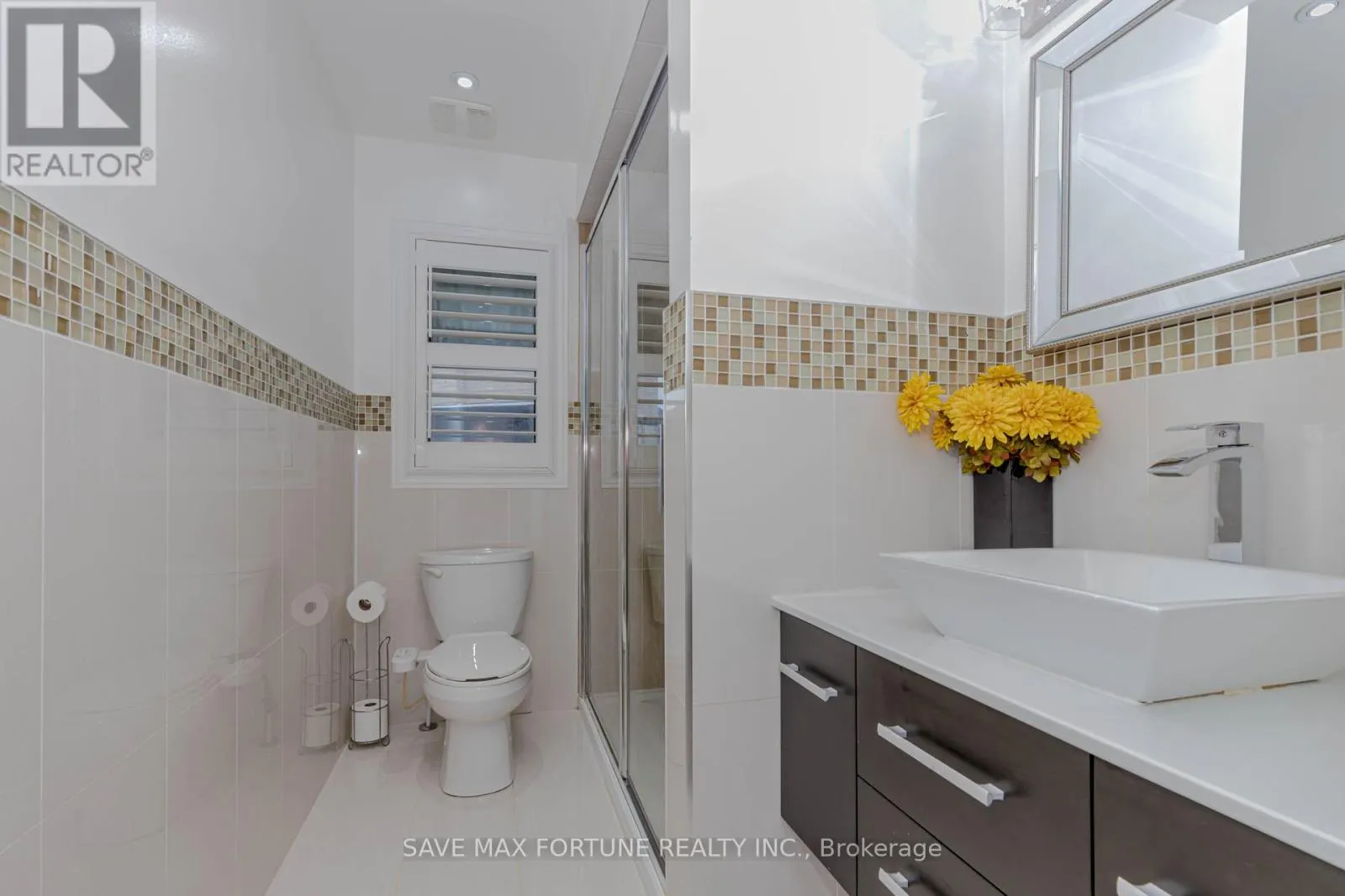 16 BERRYFIELD WAY NE