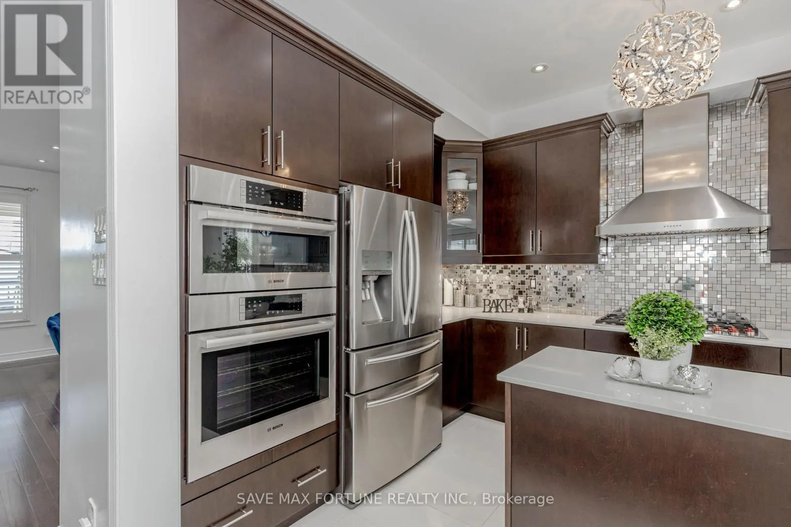 16 BERRYFIELD WAY NE