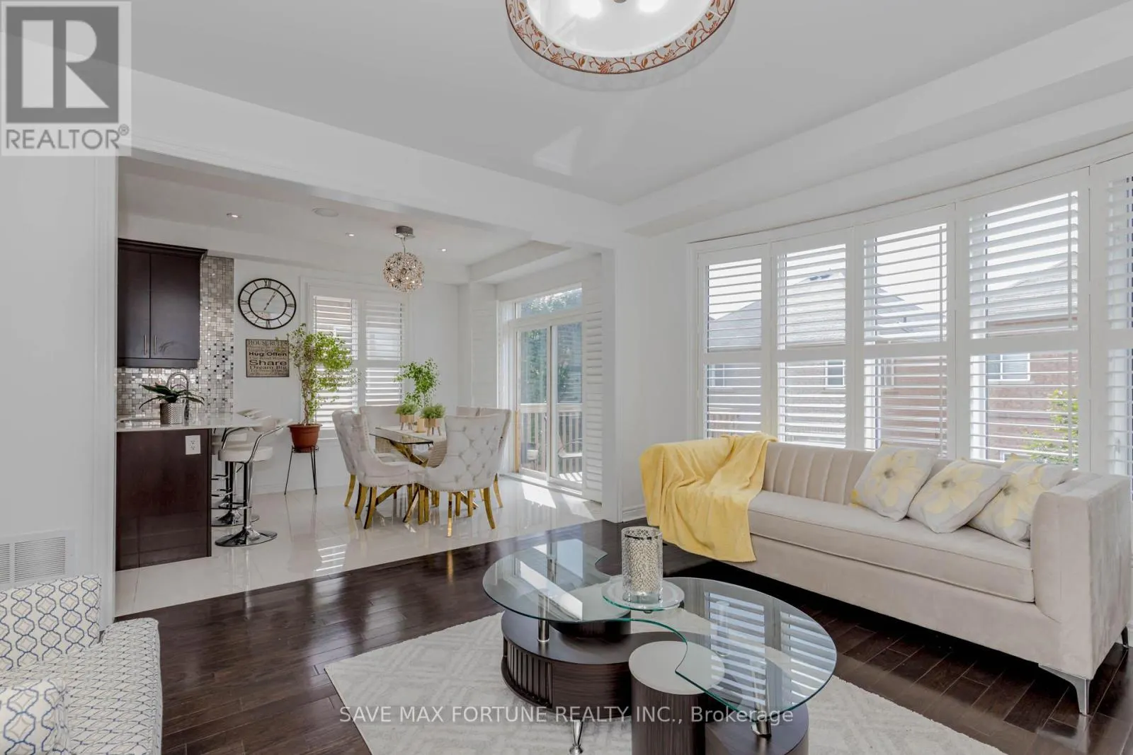 16 BERRYFIELD WAY NE