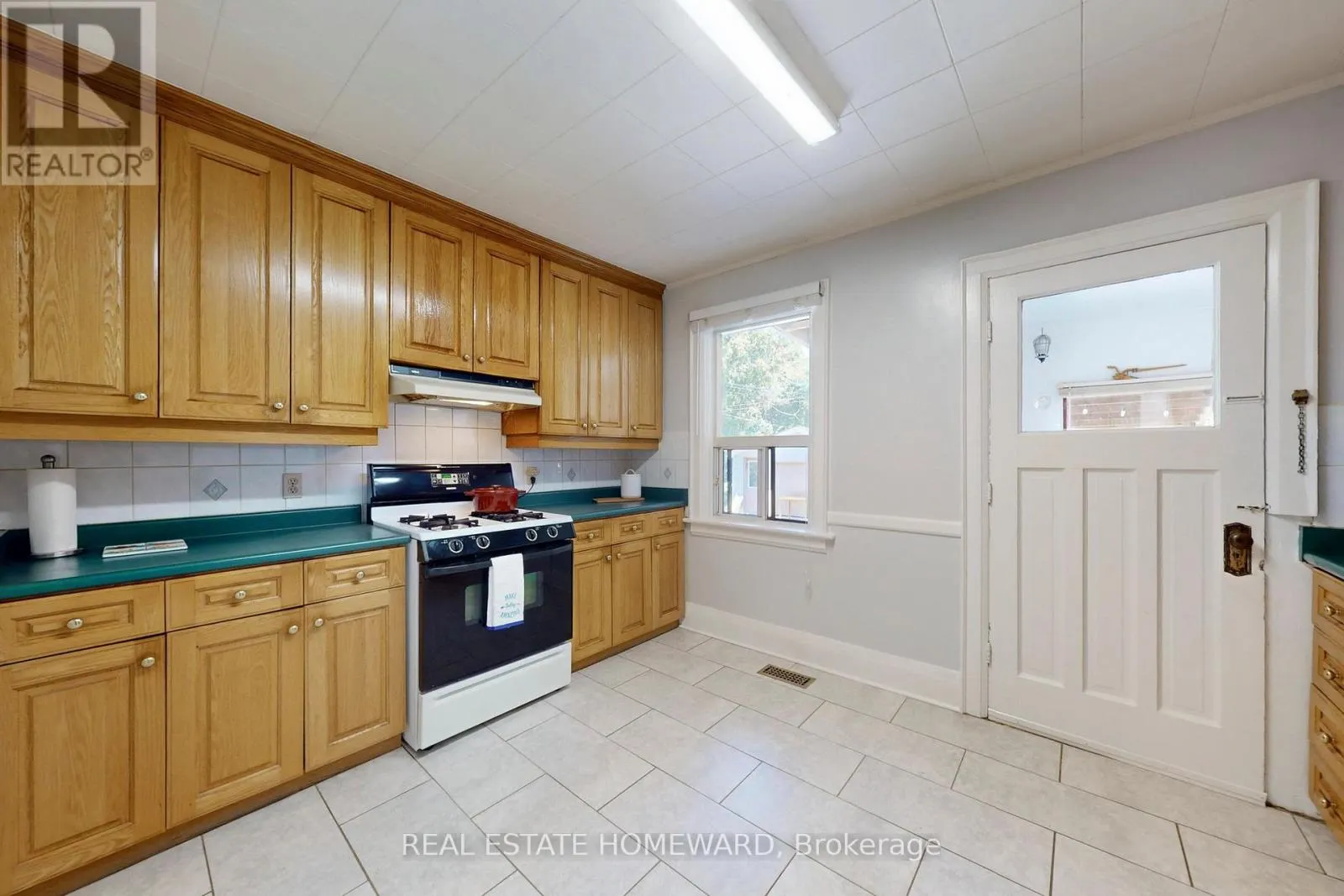 87 GUESTVILLE AVENUE