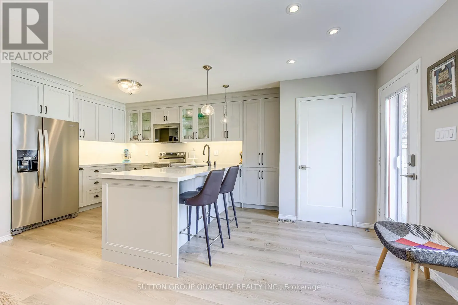 215 ROXTON ROAD
