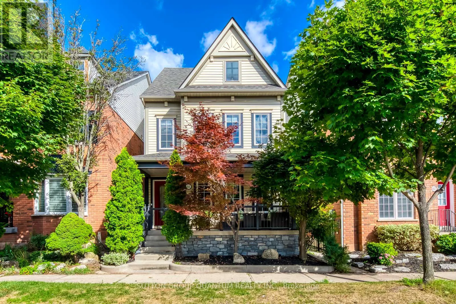 215 ROXTON ROAD