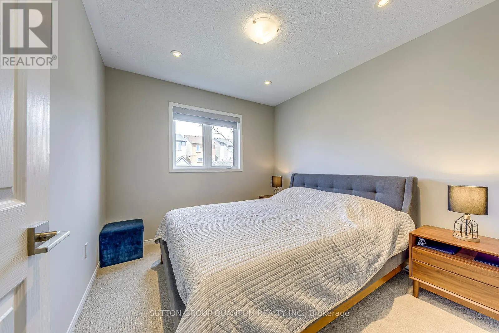 215 ROXTON ROAD