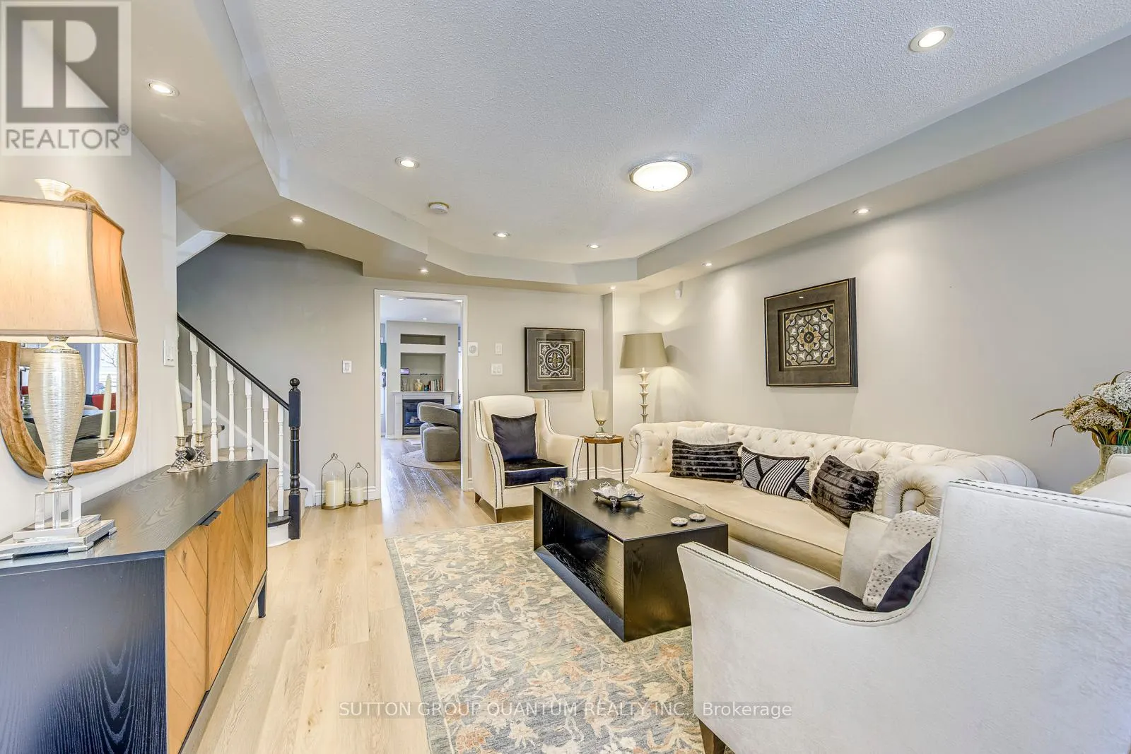 215 ROXTON ROAD
