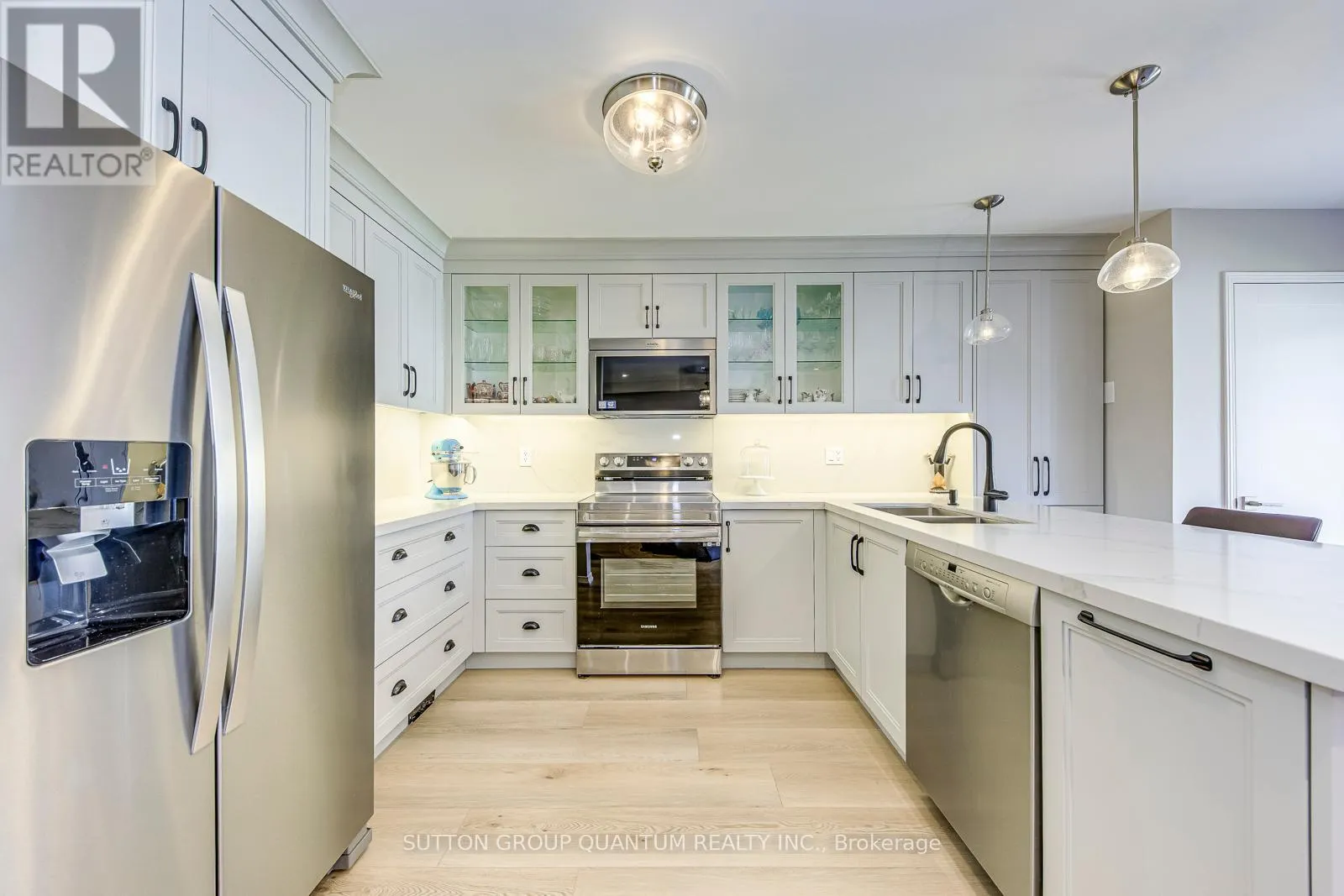 215 ROXTON ROAD