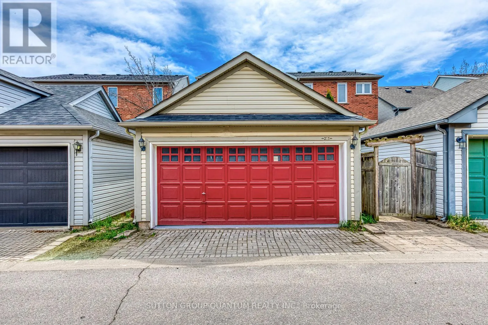 215 ROXTON ROAD