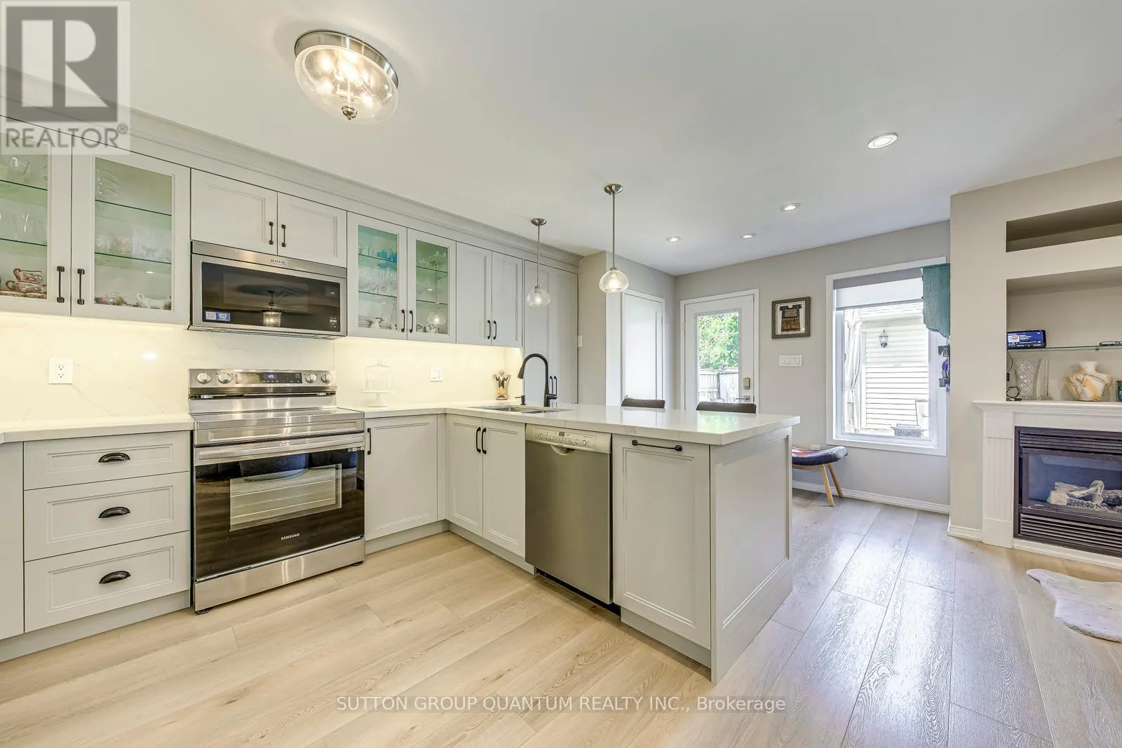 215 ROXTON ROAD