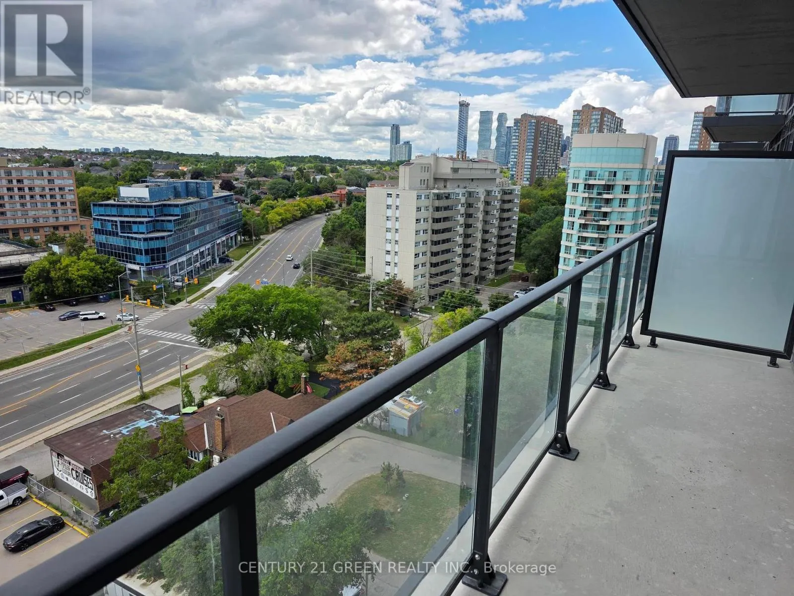 1106 - 89 DUNDAS STREET W