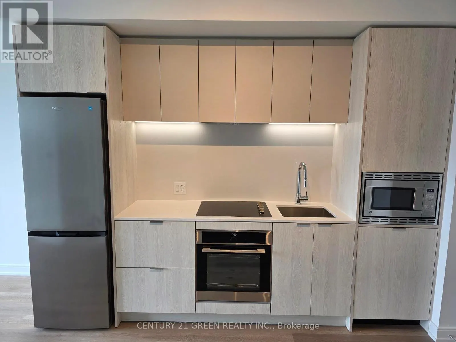 1106 - 89 DUNDAS STREET W