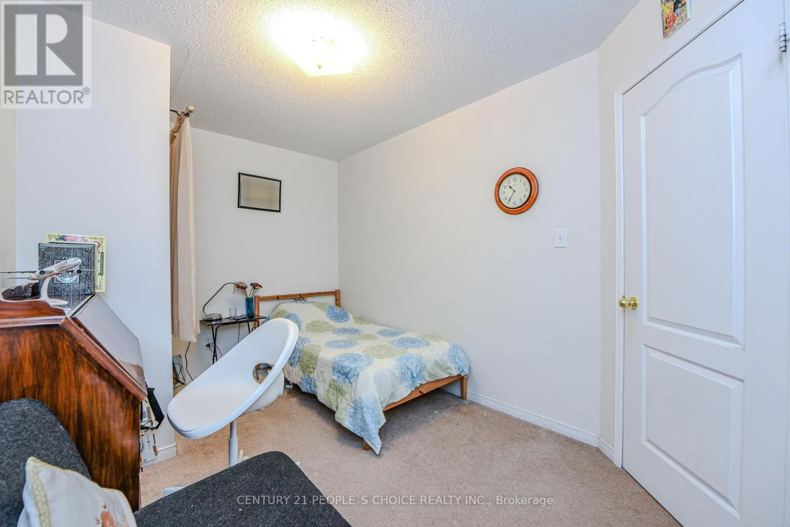 2043 FIDDLERS WAY