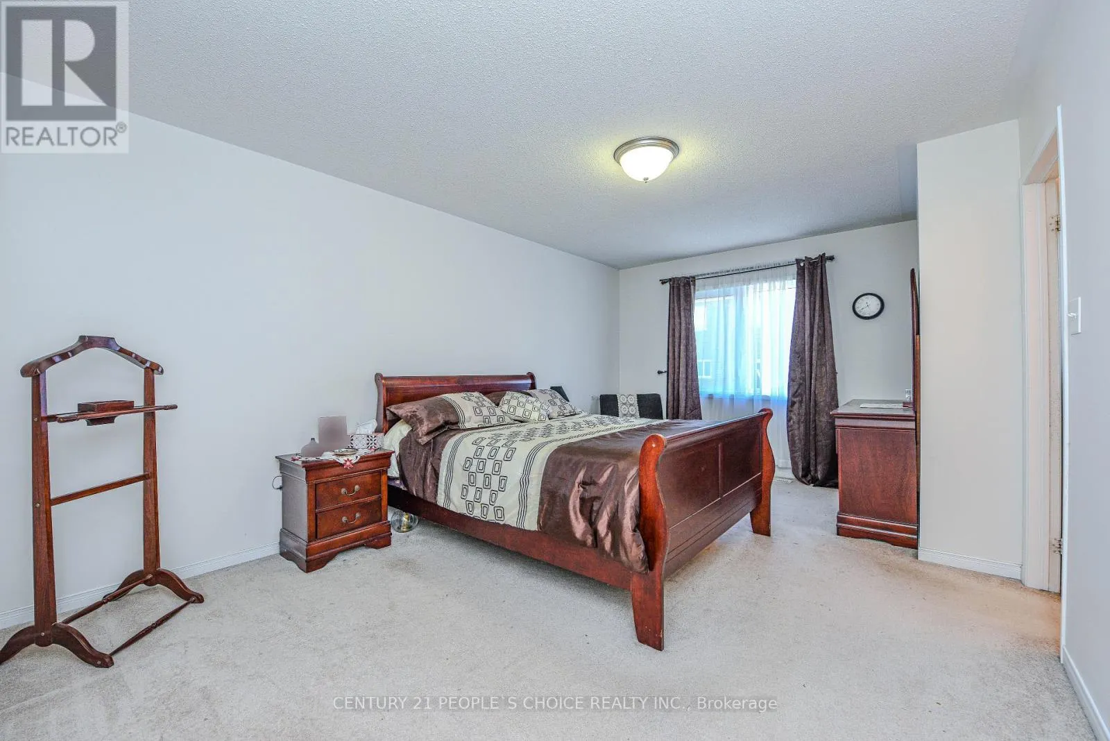 2043 FIDDLERS WAY