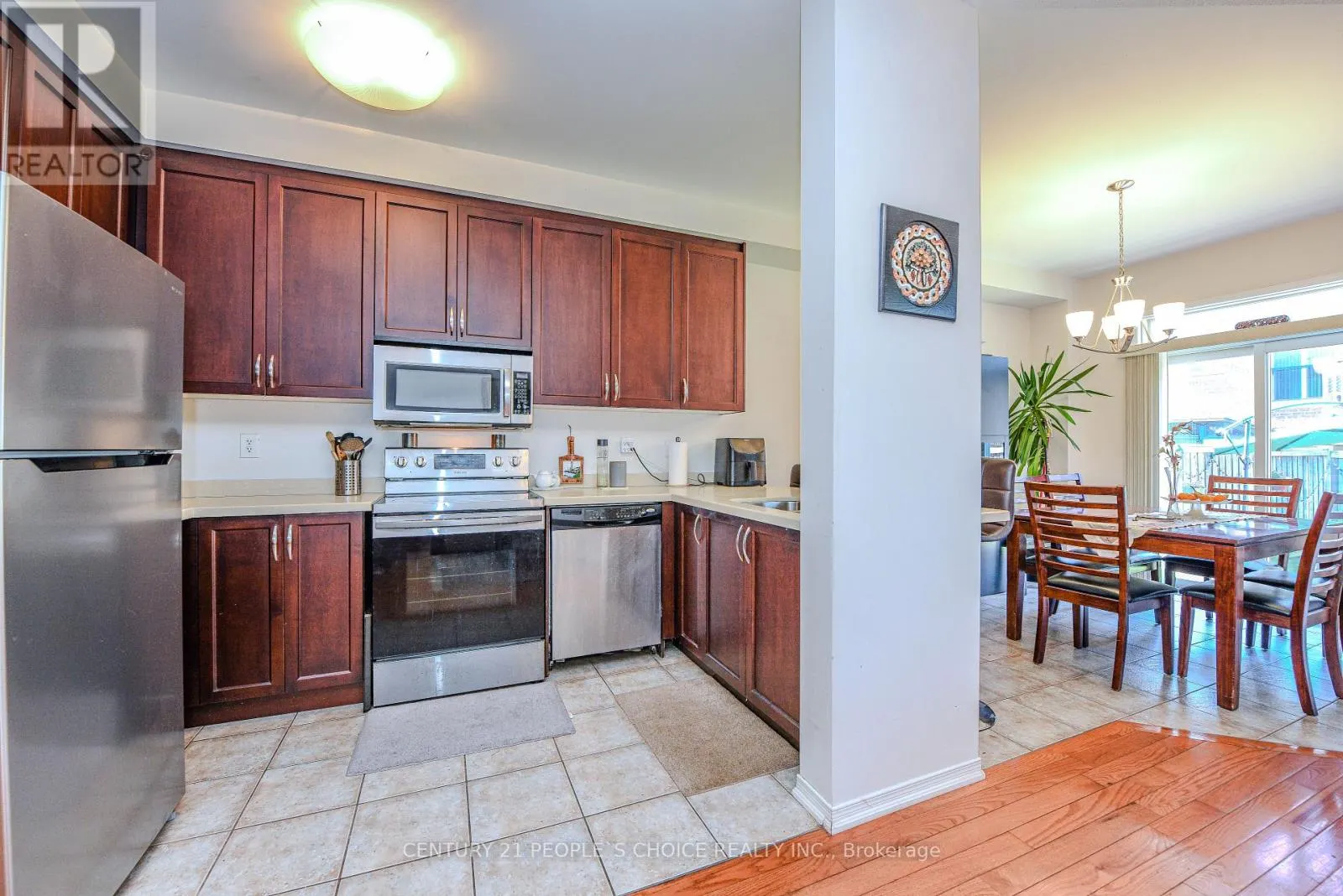 2043 FIDDLERS WAY