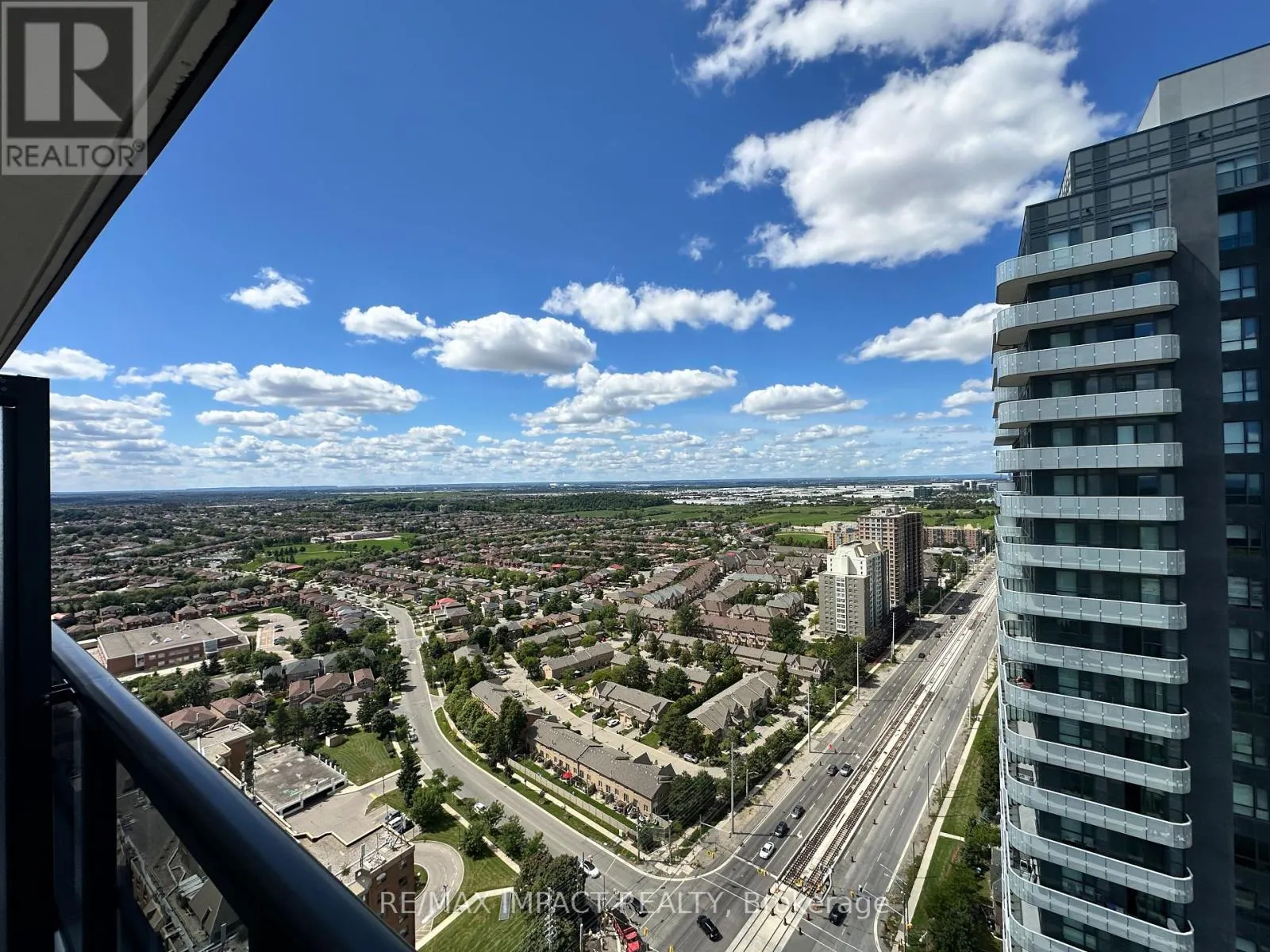 2810 - 5105 HURONTARIO STREET