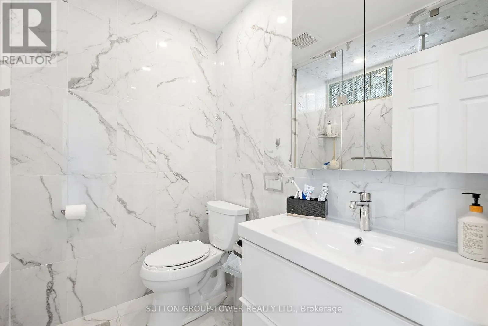 11 - 544C SCARLETT ROAD