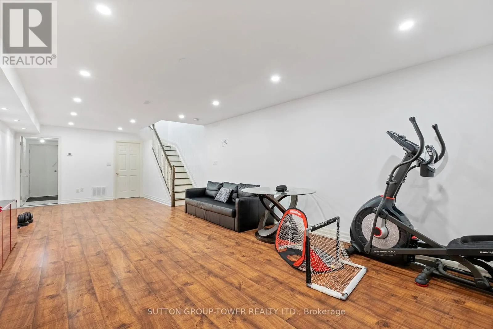 11 - 544C SCARLETT ROAD
