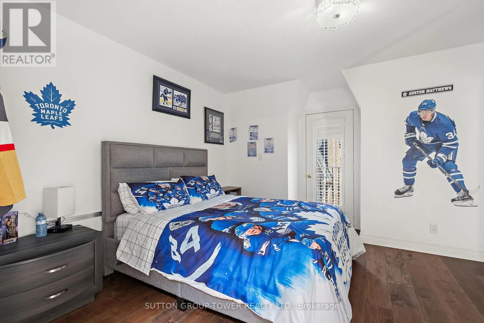11 - 544C SCARLETT ROAD
