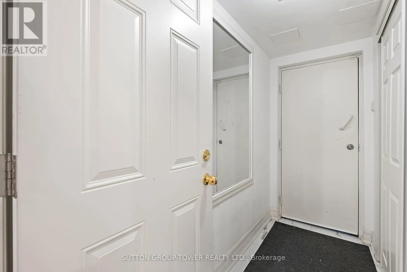 11 - 544C SCARLETT ROAD