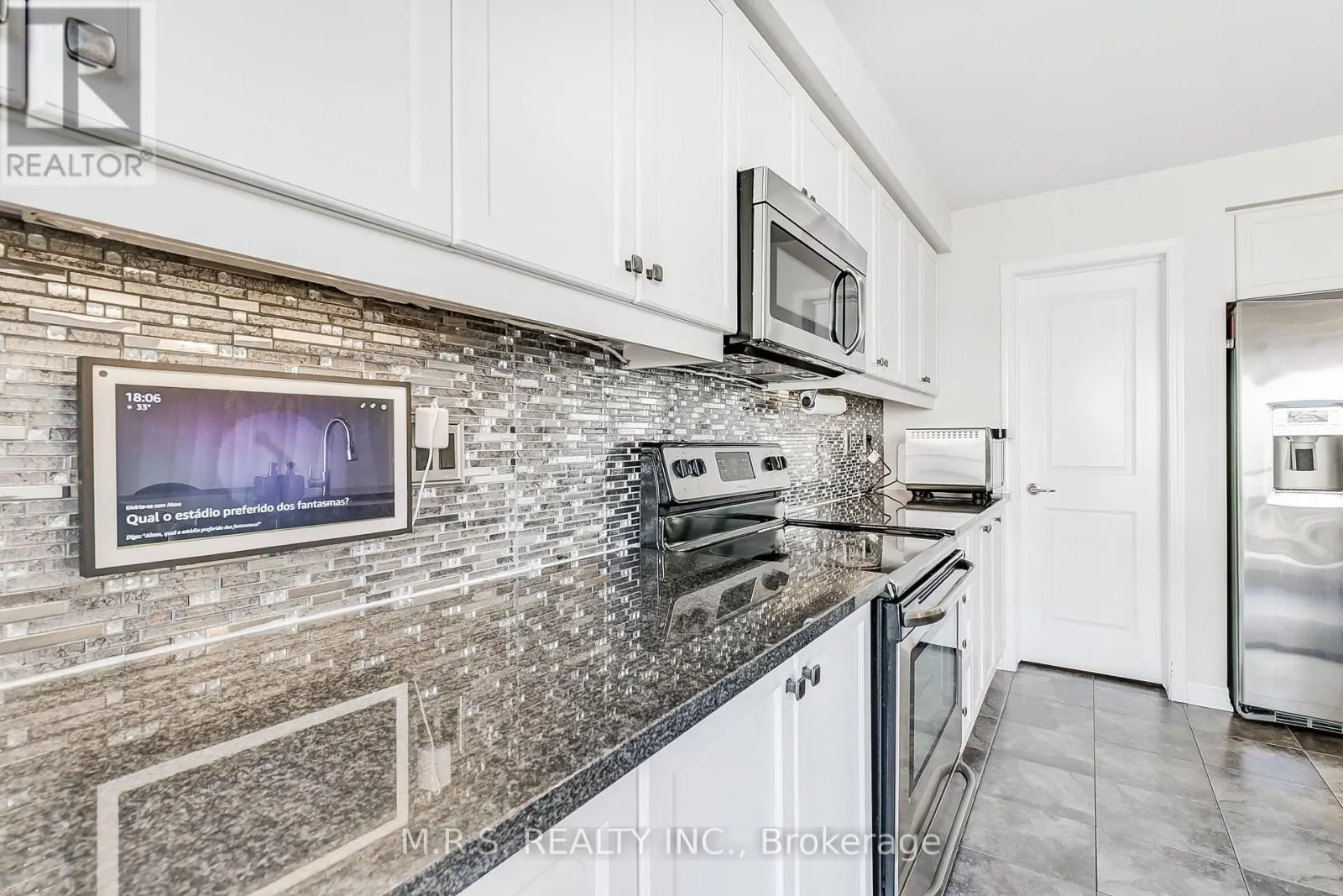 294 ELLEN DAVIDSON DRIVE