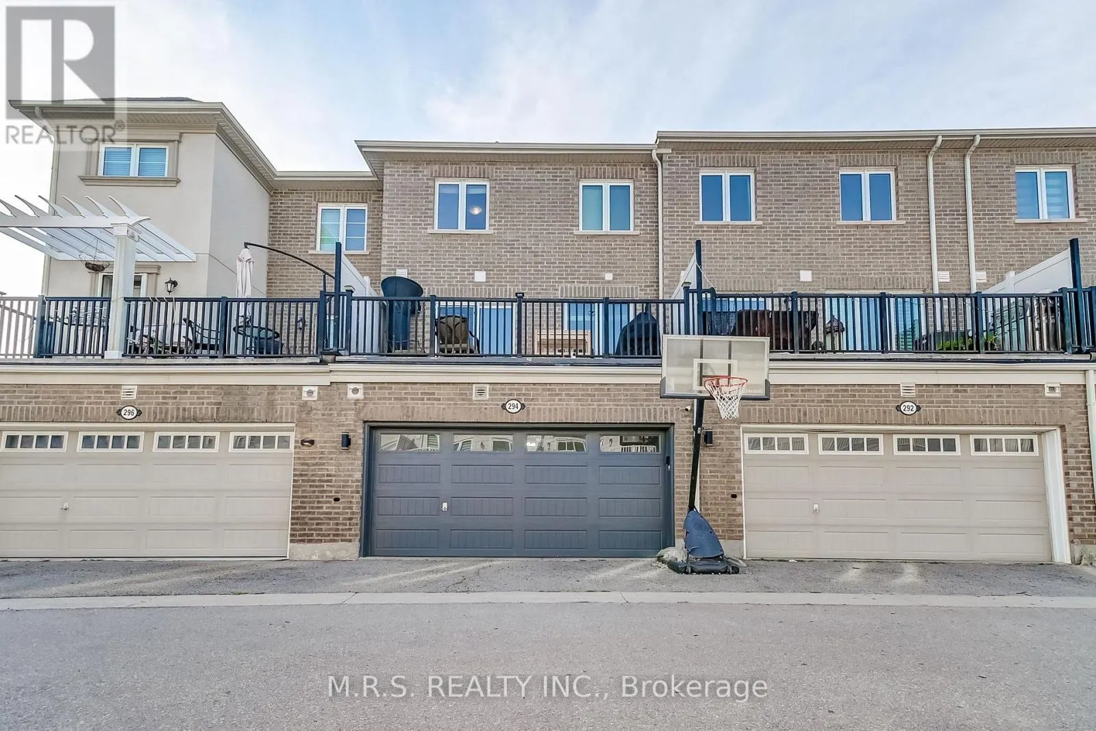 294 ELLEN DAVIDSON DRIVE