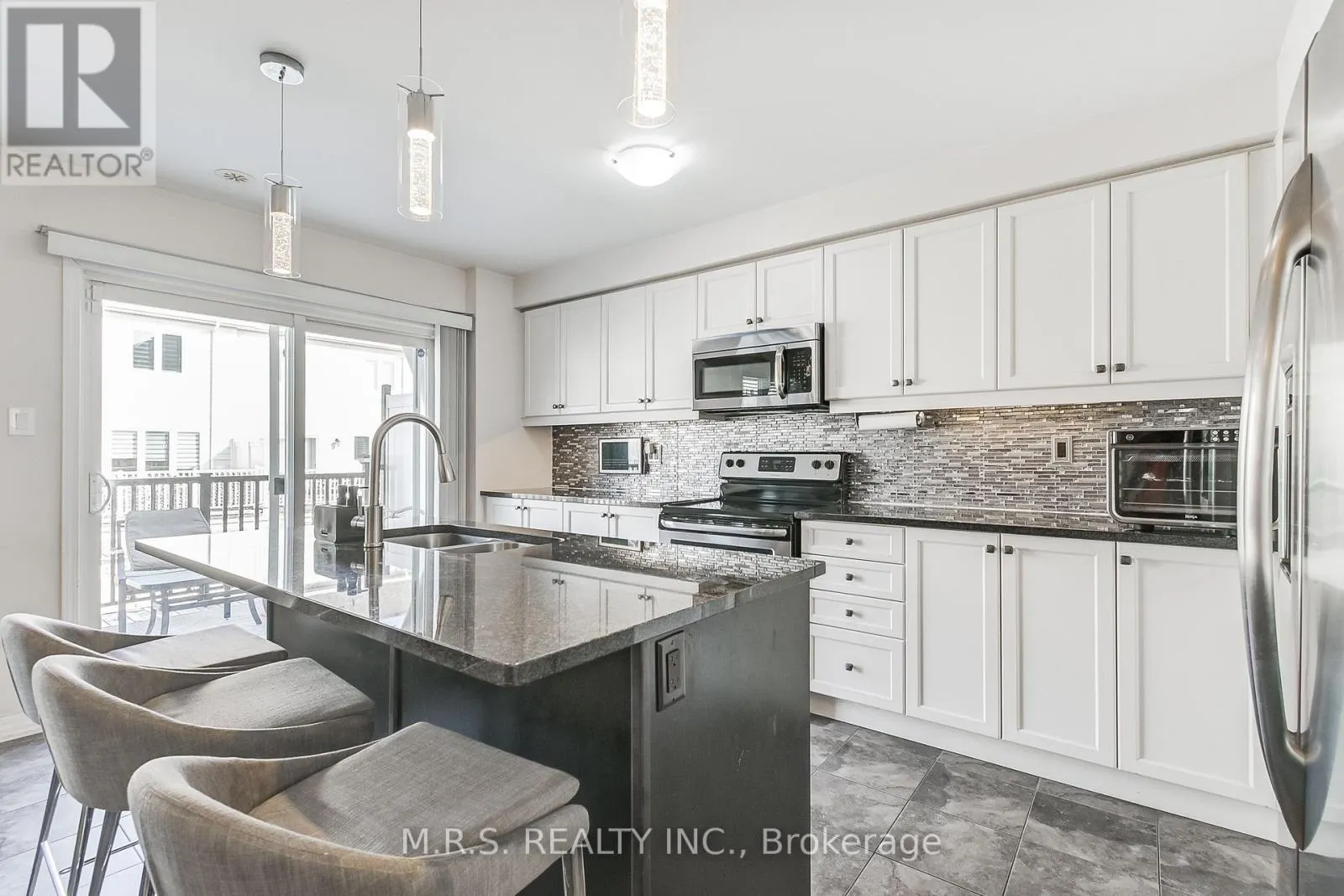 294 ELLEN DAVIDSON DRIVE