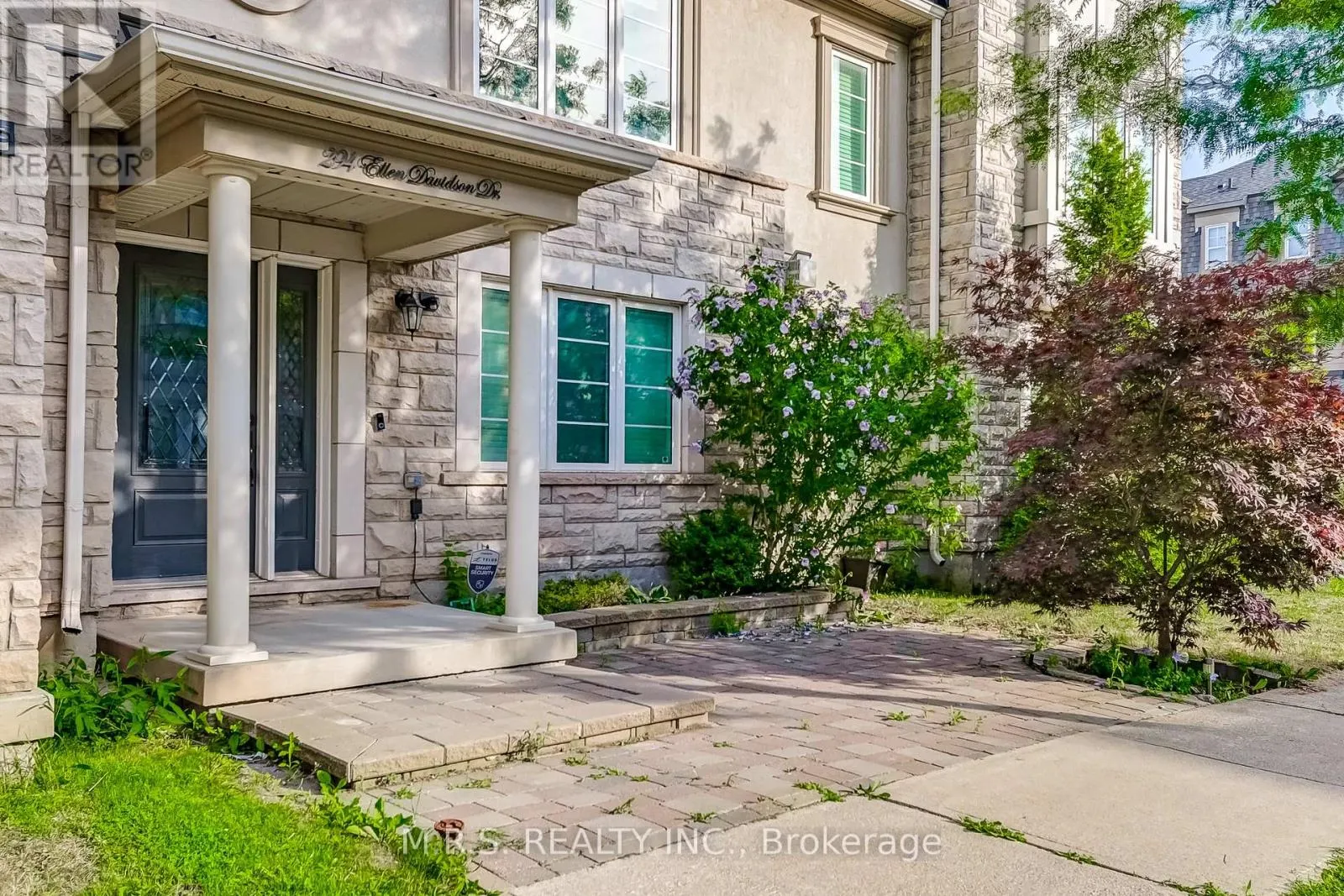 294 ELLEN DAVIDSON DRIVE