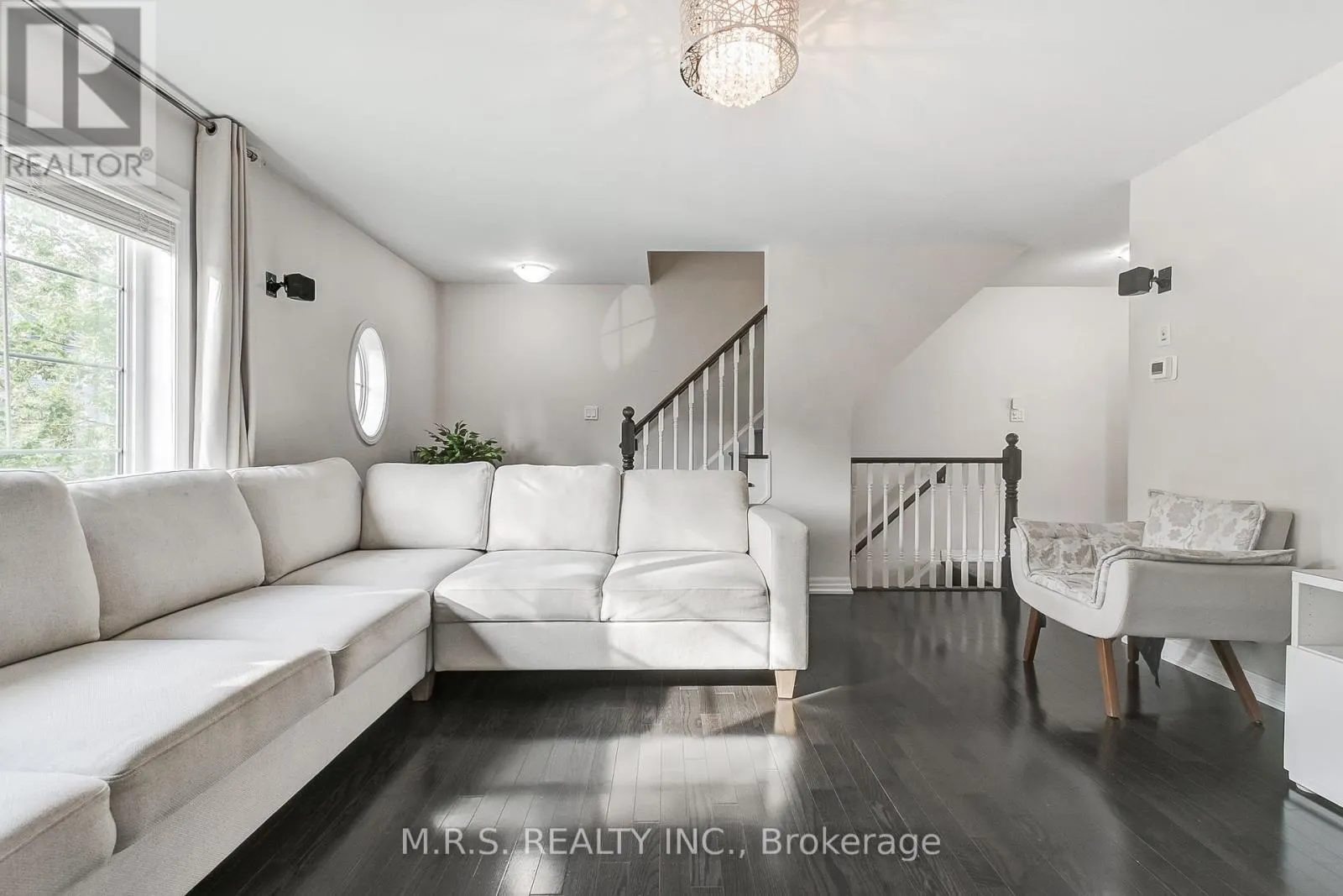 294 ELLEN DAVIDSON DRIVE