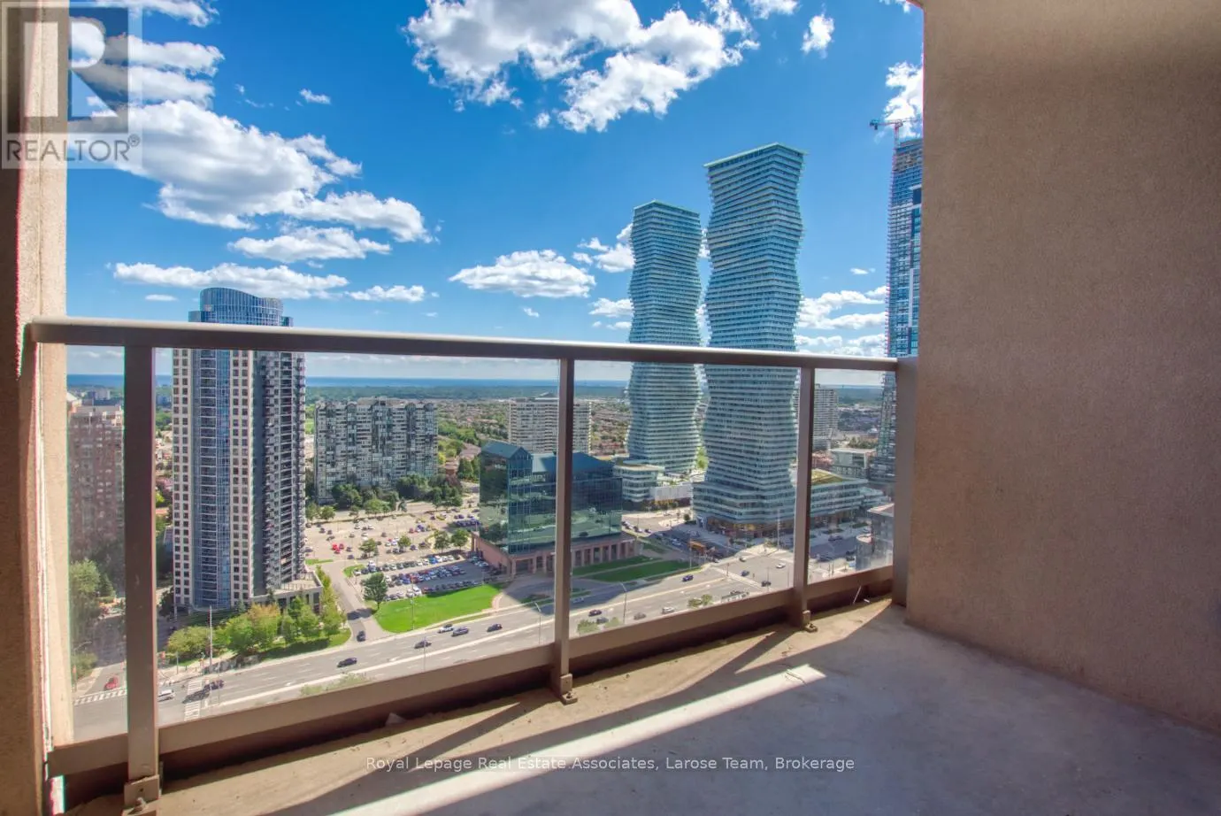 2911 - 4080 LIVING ARTS DRIVE