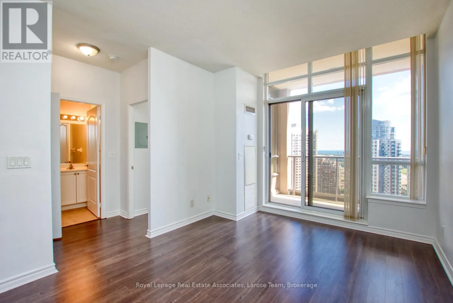 2911 - 4080 LIVING ARTS DRIVE