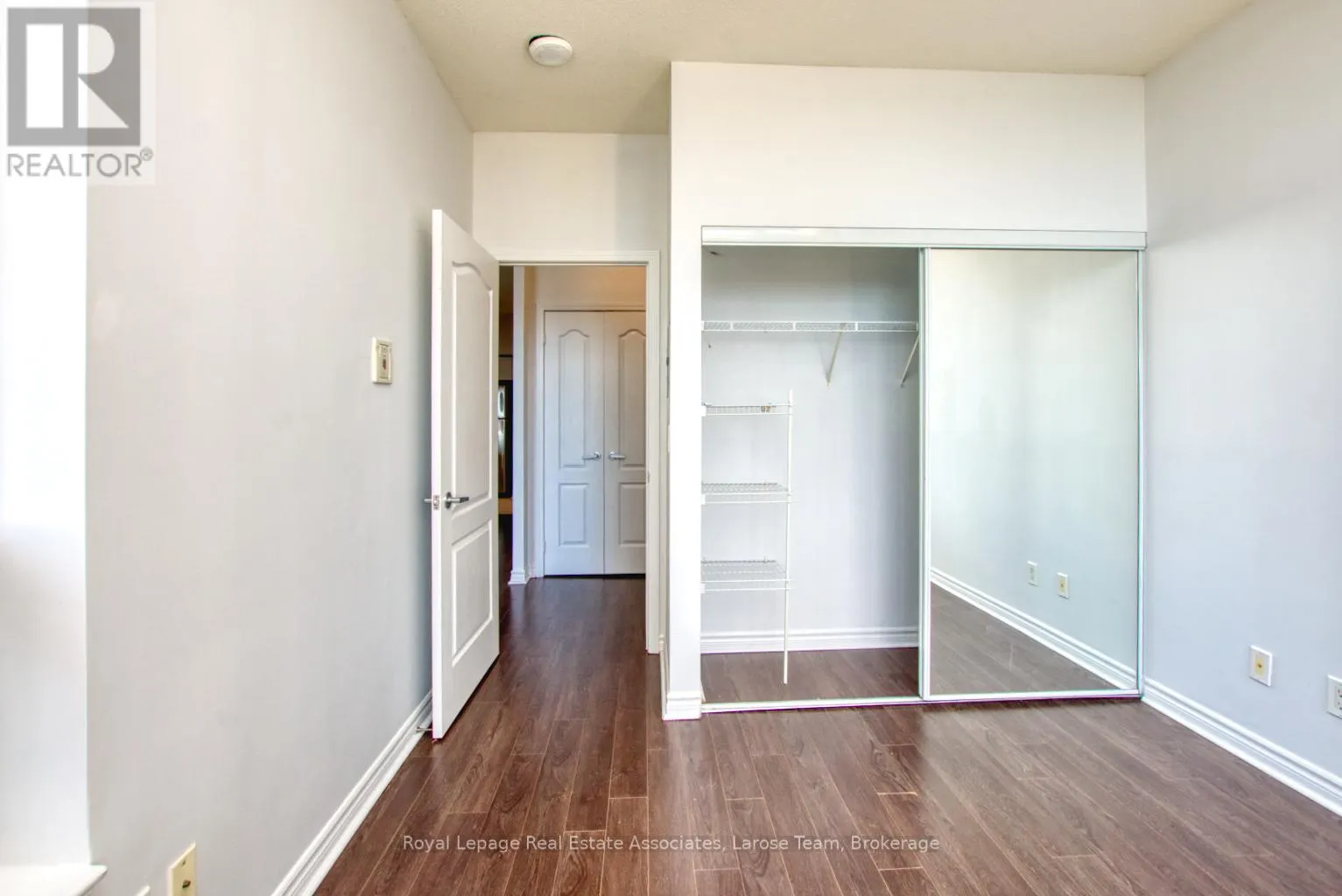 2911 - 4080 LIVING ARTS DRIVE