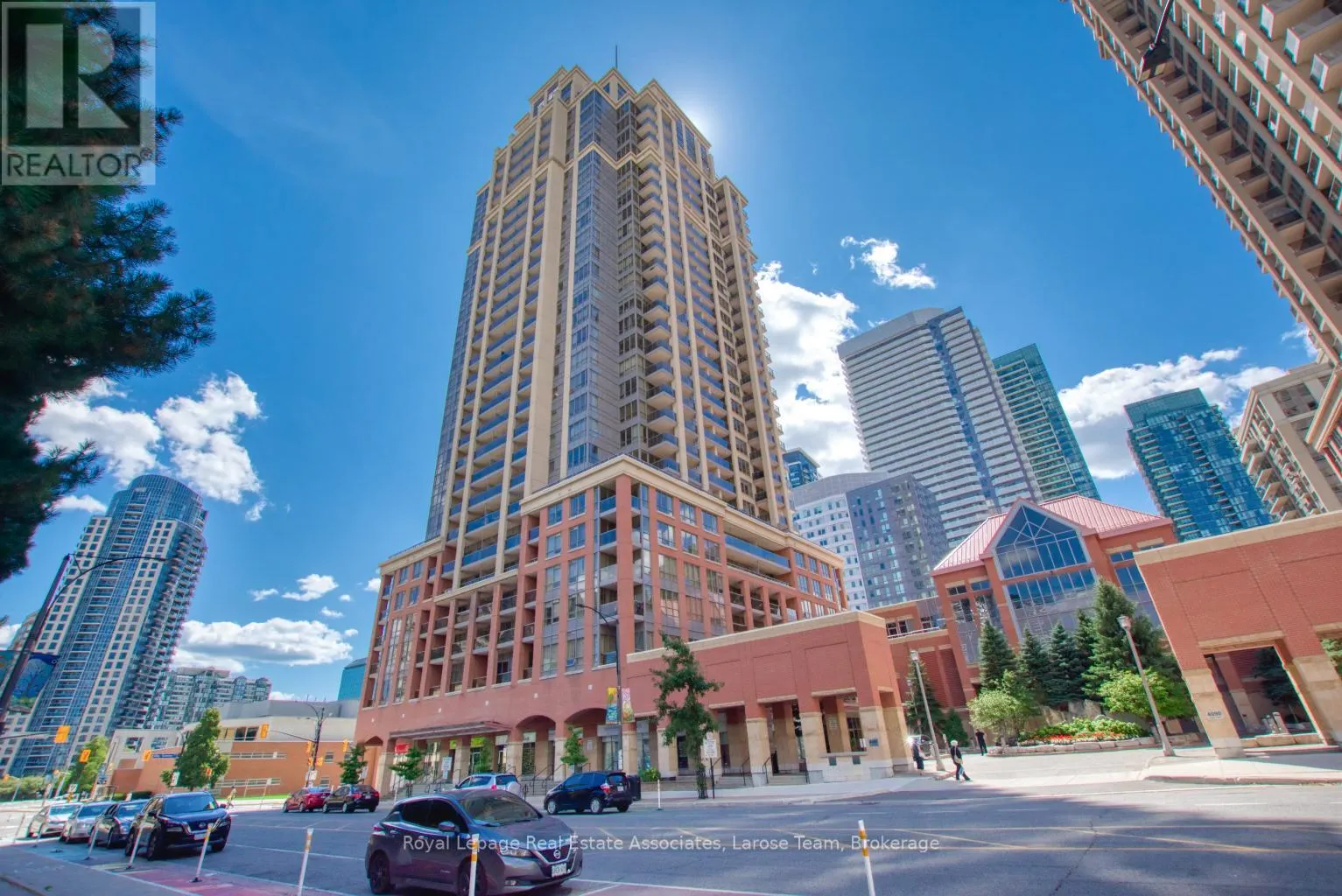 2911 - 4080 LIVING ARTS DRIVE