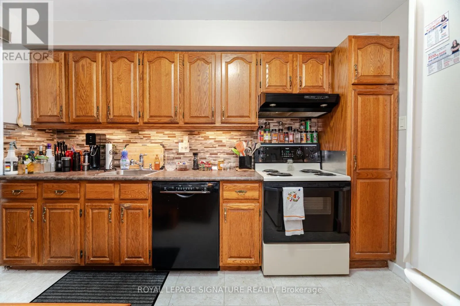 5 STERNE AVENUE